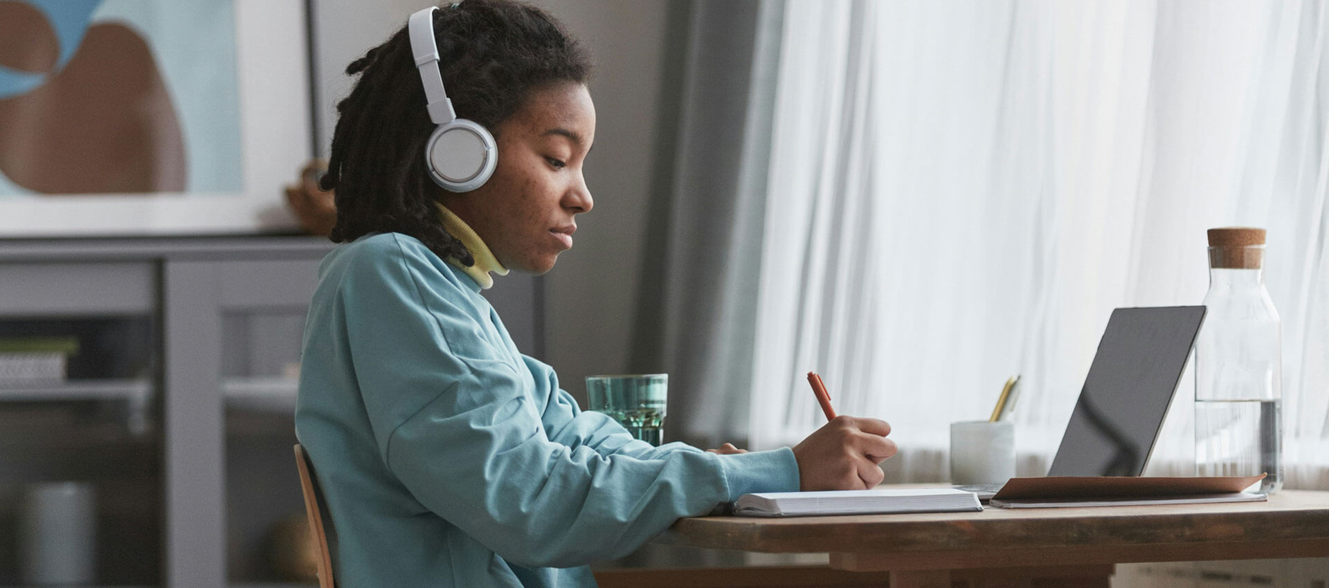 img-vita-article-banner-working-from-home-in-winter